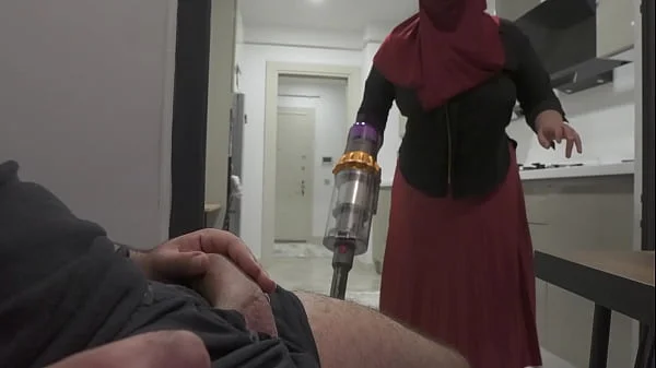 Caught jerking off while watching my Huge ass Hijab Stepmom.